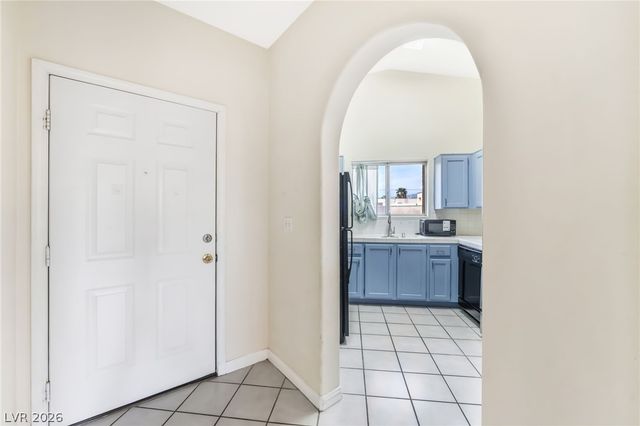 900 Heavenly Hills Court 213, Las Vegas, NV 89145