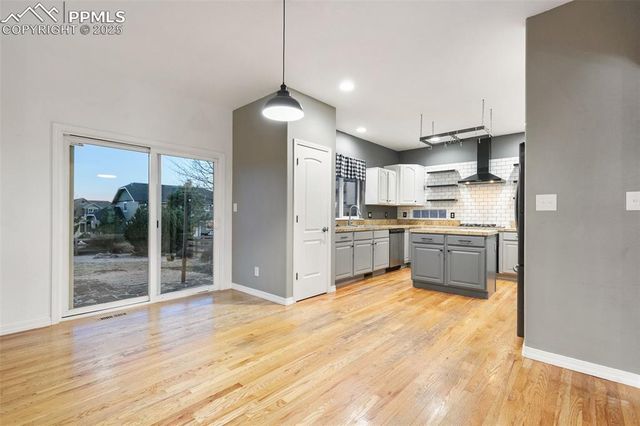 5747 Wolf Village Drive, Colorado Springs, CO 80924