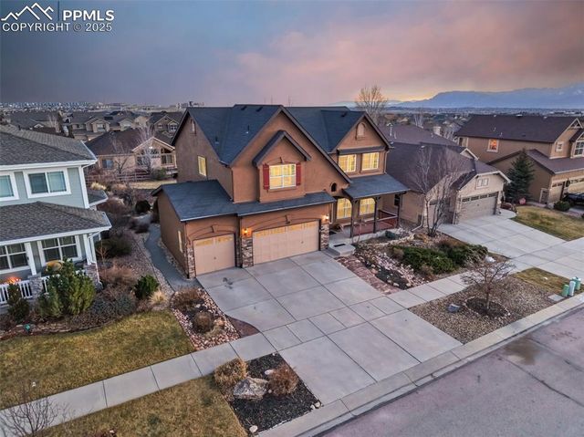 5747 Wolf Village Drive, Colorado Springs, CO 80924