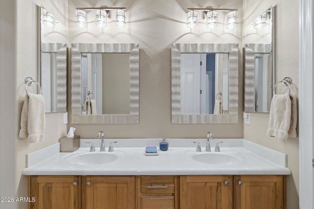 40322 N HAWK RIDGE Trail, Anthem, AZ 85086