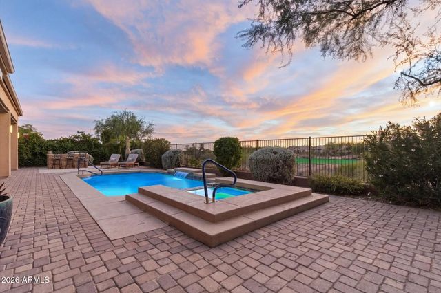 40322 N HAWK RIDGE Trail, Anthem, AZ 85086