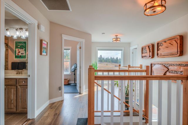 16732 Contorta Place, La Pine, OR 97739