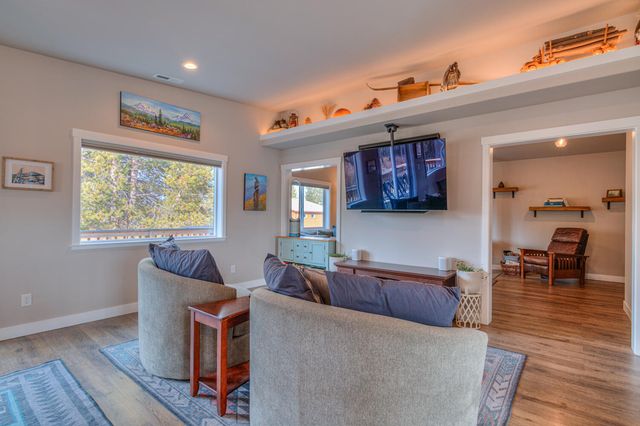 16732 Contorta Place, La Pine, OR 97739