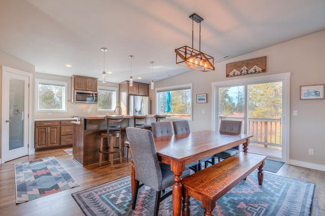 16732 Contorta Place, La Pine, OR 97739