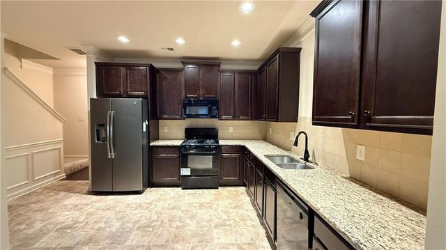 333 Knelston Oak Drive, Suwanee, GA 30024