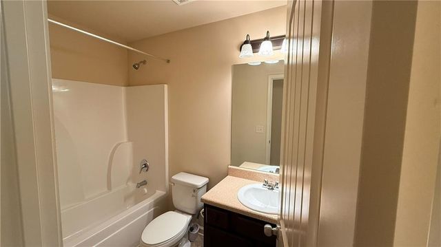 333 Knelston Oak Drive, Suwanee, GA 30024