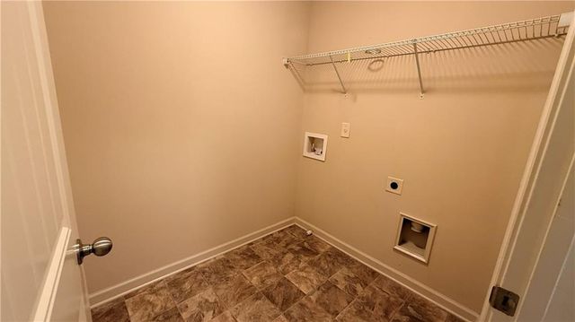 333 Knelston Oak Drive, Suwanee, GA 30024