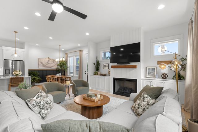 2304B Porter Rd, Nashville, TN 37206