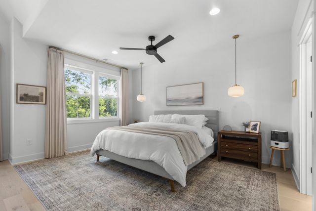 2304B Porter Rd, Nashville, TN 37206