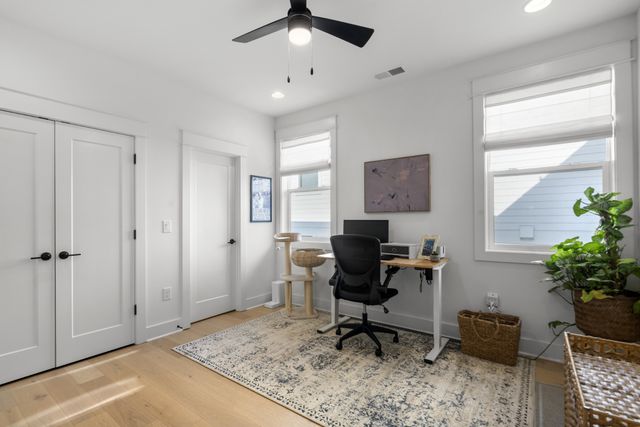 2304B Porter Rd, Nashville, TN 37206