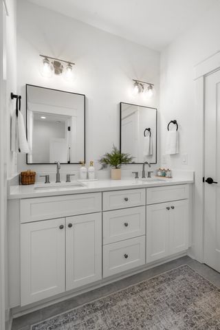 2304B Porter Rd, Nashville, TN 37206
