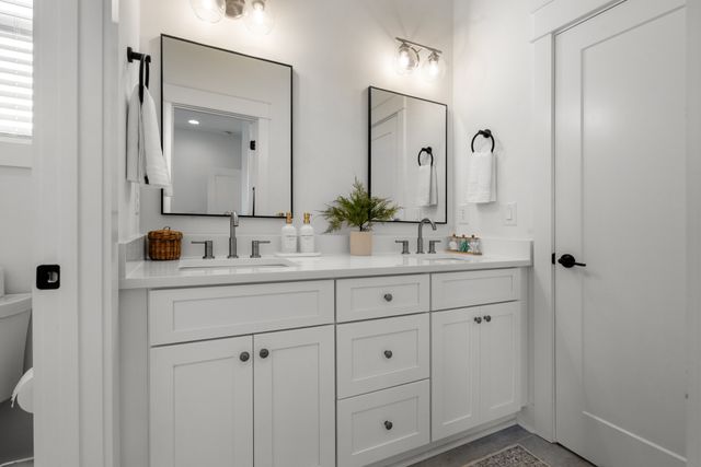 2304B Porter Rd, Nashville, TN 37206