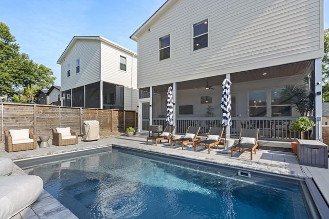 2304B Porter Rd, Nashville, TN 37206