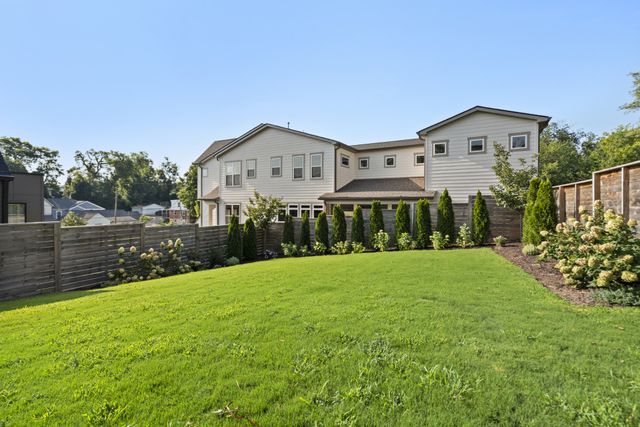2304B Porter Rd, Nashville, TN 37206