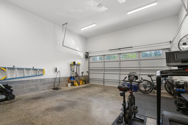 2304B Porter Rd, Nashville, TN 37206