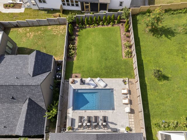 2304B Porter Rd, Nashville, TN 37206