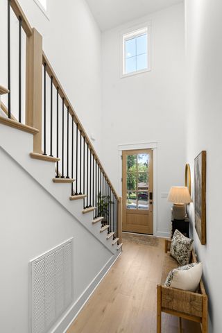 2304B Porter Rd, Nashville, TN 37206