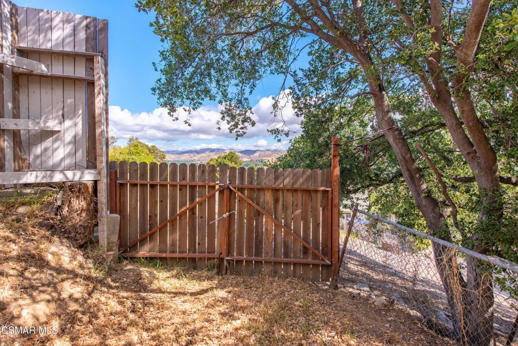 Image 73 of property listing at 1314 Gonzales Road, Simi Valley, CA 93063
