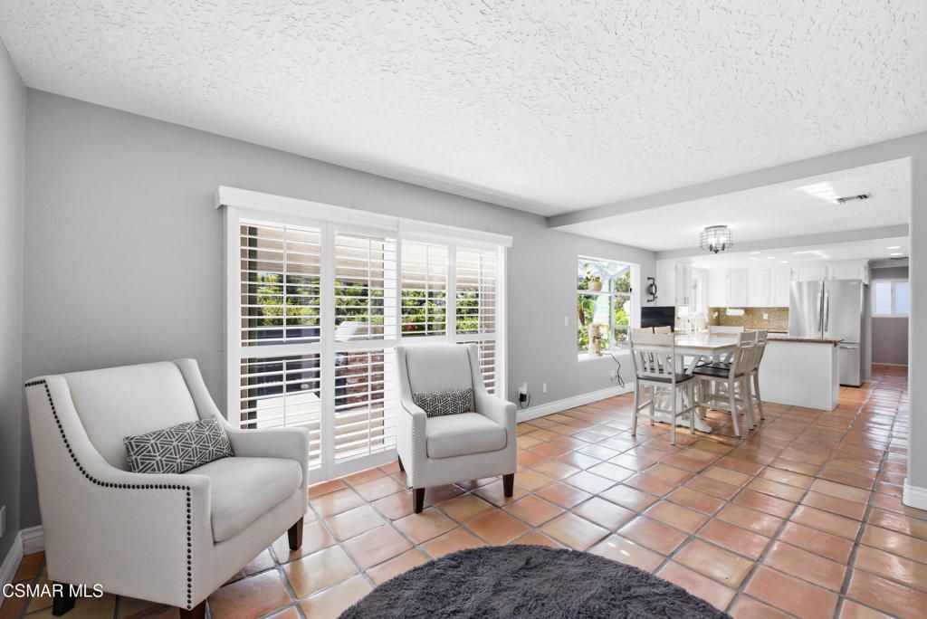 Image 8 of property listing at 1314 Gonzales Road, Simi Valley, CA 93063