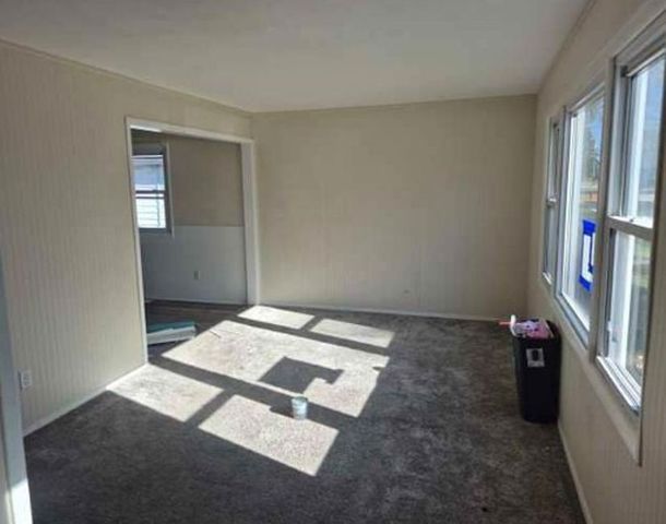 225 E Ogden Street, Capron, IL 61012