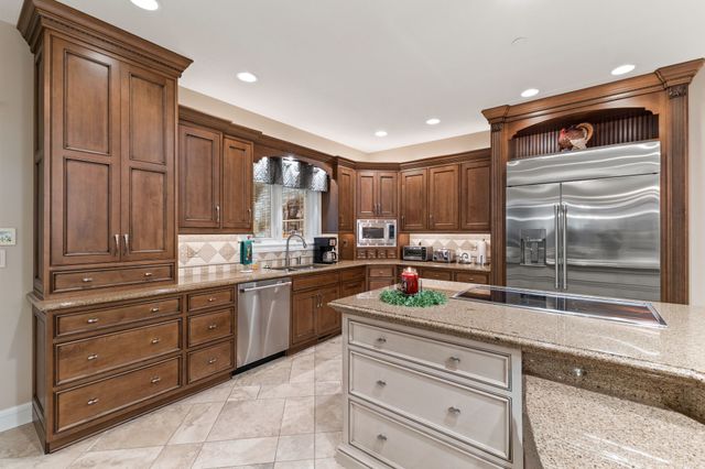 3602 SW Golfview Circle, Ankeny, IA 50023