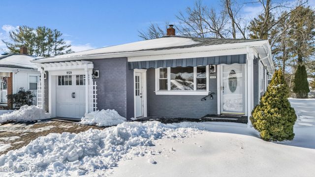 959 Jamaica Boulevard, Toms River, NJ 08757