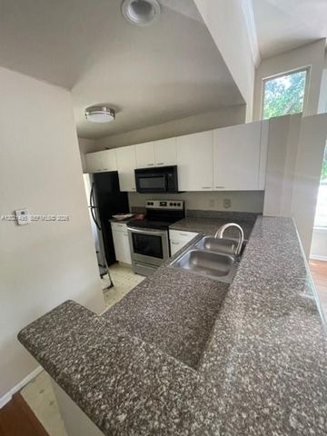 4767 Via Palm Lks 209, West Palm Beach, FL 33417