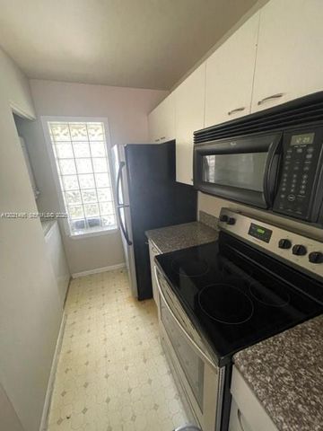 4767 Via Palm Lks 209, West Palm Beach, FL 33417