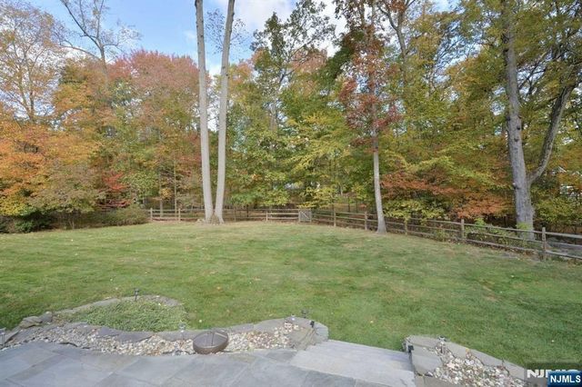 35 Old Chimney Road, Upper Saddle River, NJ 07458