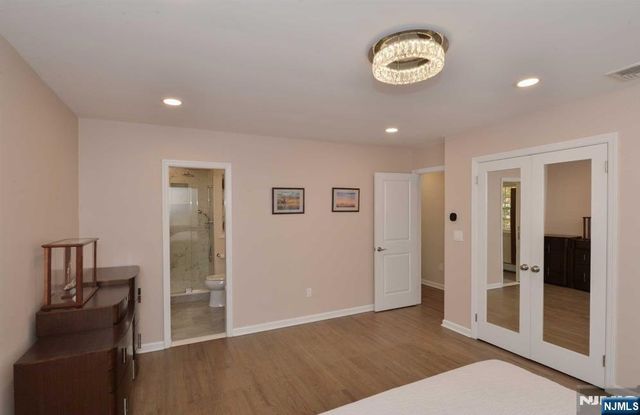 35 Old Chimney Road, Upper Saddle River, NJ 07458