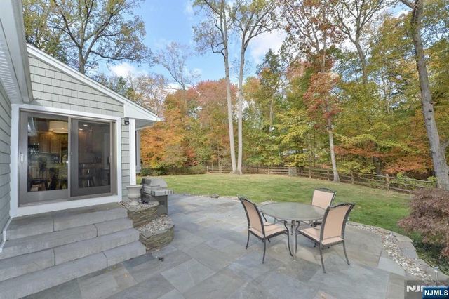 35 Old Chimney Road, Upper Saddle River, NJ 07458