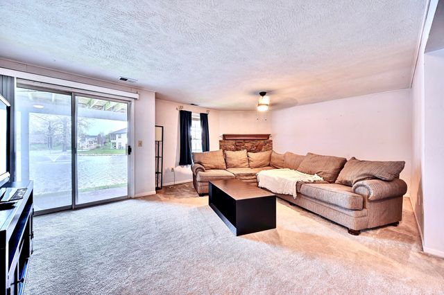 804 Horseshoe Lane, Florence, KY 41042