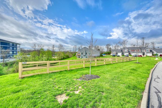 804 Horseshoe Lane, Florence, KY 41042