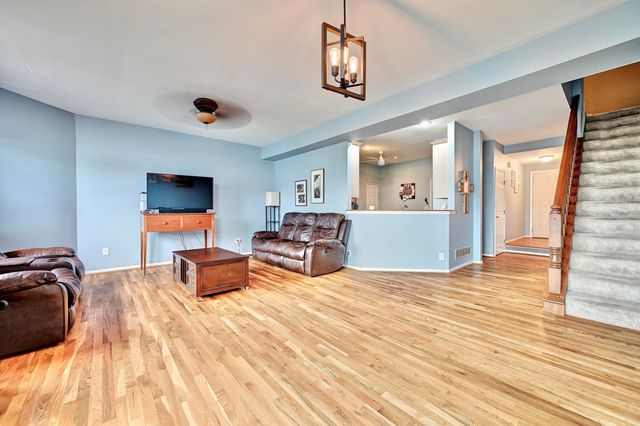 804 Horseshoe Lane, Florence, KY 41042