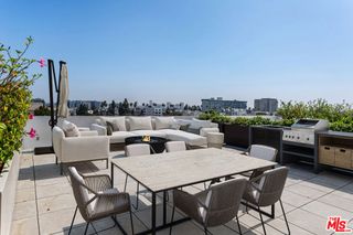 425 N Palm Drive 401, Beverly Hills, CA 90210