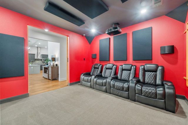 104 Rolling Hills CT, Spicewood, TX 78669