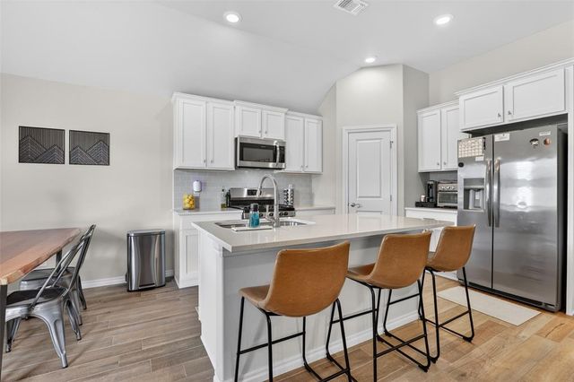 8400 NW 162nd Street, Edmond, OK 73013