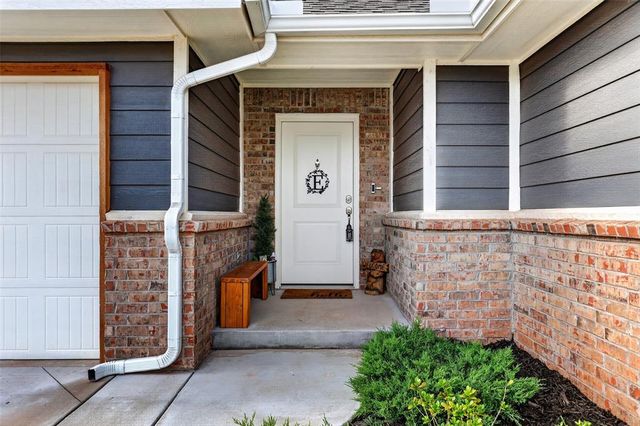 8400 NW 162nd Street, Edmond, OK 73013
