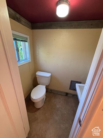 102 S MAIN ST, Paris, ID 83261