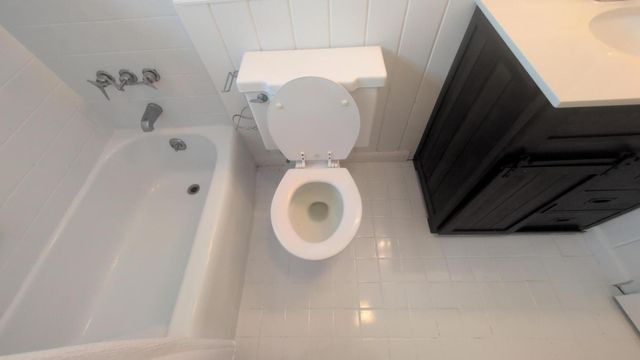 2755 NE 28th Avenue F1, Lighthouse Point, FL 33064