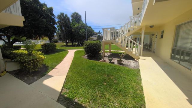 2755 NE 28th Avenue F1, Lighthouse Point, FL 33064