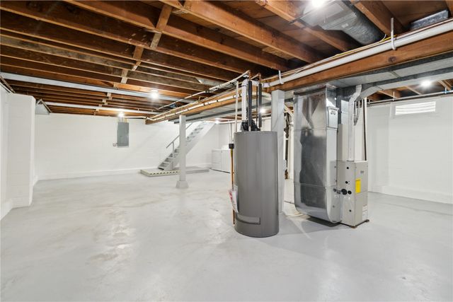 1129 Washington Drive, Marion, IA 52302