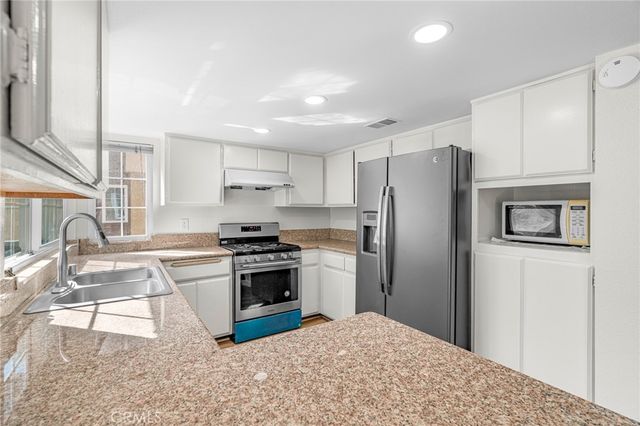 825 E Newmark Avenue A, Monterey Park, CA 91755