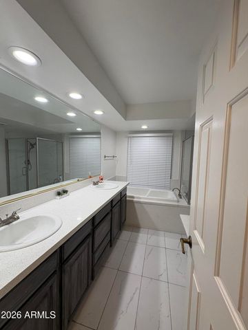 7035 W MORROW Drive, Glendale, AZ 85308