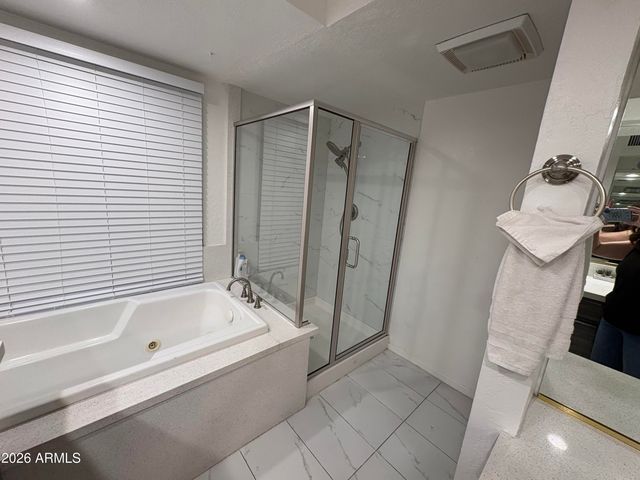 7035 W MORROW Drive, Glendale, AZ 85308