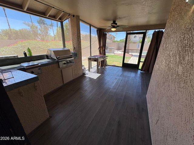 7035 W MORROW Drive, Glendale, AZ 85308