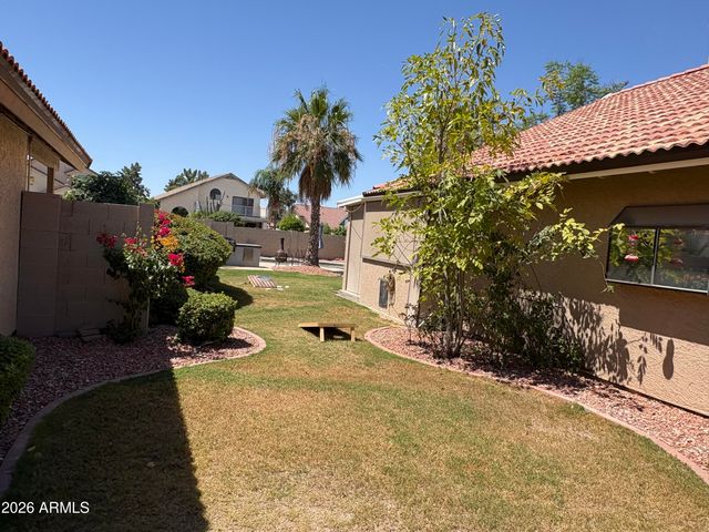 7035 W MORROW Drive, Glendale, AZ 85308