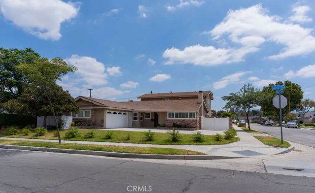 1748 N Ballad, Anaheim, CA 92807