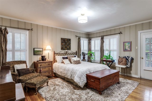 3721 Westcliff Road S, Fort Worth, TX 76109