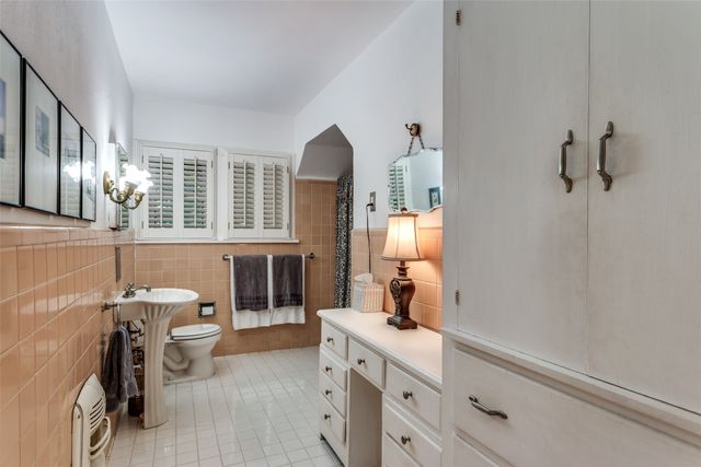 3721 Westcliff Road S, Fort Worth, TX 76109